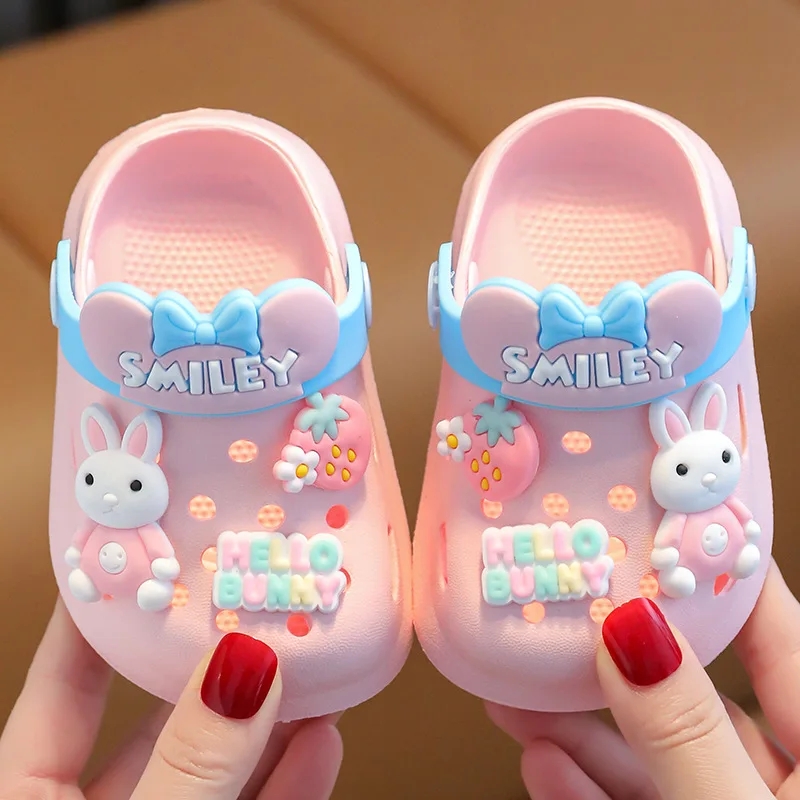 Sommer Kinder Sandalen Loch Kinder Schuhe Hausschuhe Weiche Anti-Skid Cartoon DIY Design Loch Baby Schuhe Sandstrand für Jungen Mädchen
