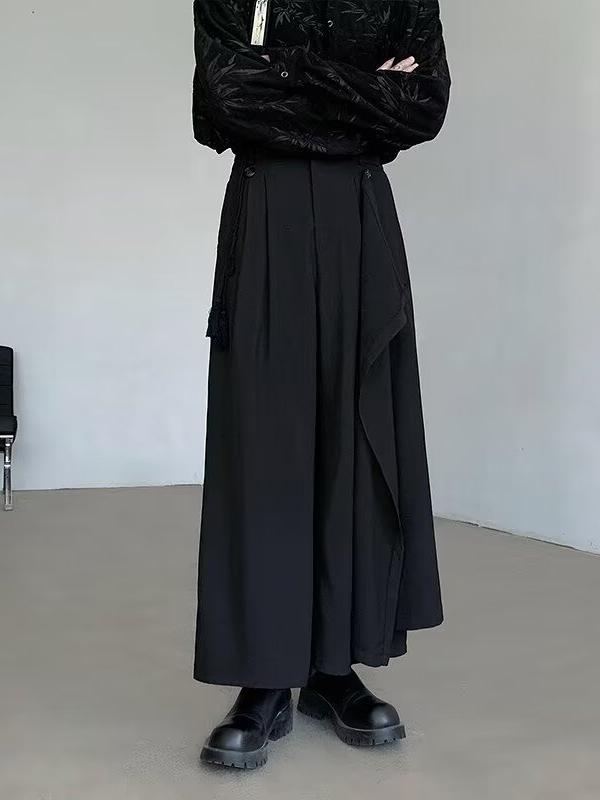 Calças Casuais de Corte Largura com Estilo de Saia, Cor Escura, Corte Solto e Reto, Estampa Jovial e Moderna, Tratamento Sem ...