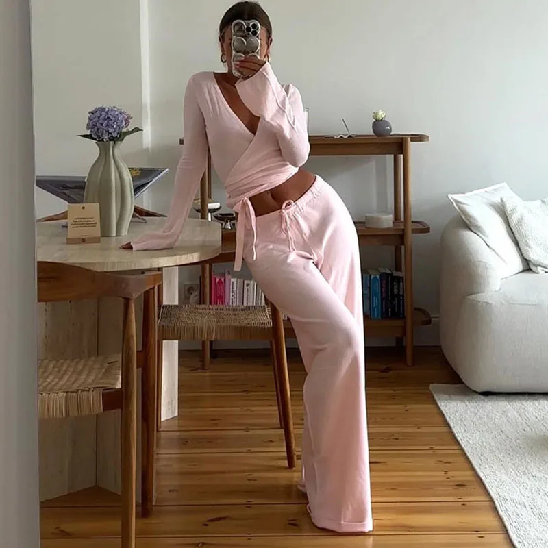 Apprabant Lässige Mode Kordelzug Hohe Taille Hosen Set Schnürung Ausgestellte Ärmel V-ausschnitt Twist Tops Plüsch Lose Hosen Anzug