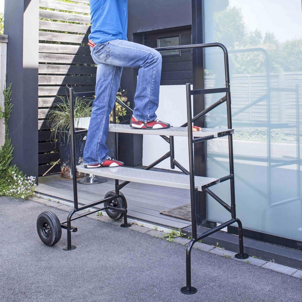 Piattaforma di lavoro, ponteggi, palcoscenico da pittore, scala, ponteggi di guida. (128 caratteri)