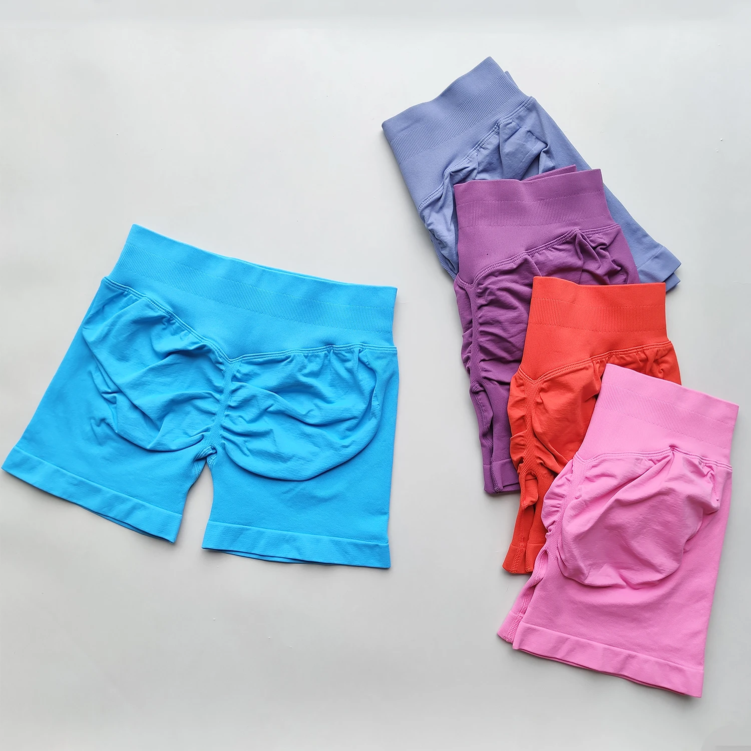 Pantalones cortos ARFTE 4,5 para gimnasio, pantalones cortos para mujer, banda baja acanalada, pantalones cortos de entrenamiento sin costuras, pantalones cortos deportivos elásticos de altura para correr y gimnasio
