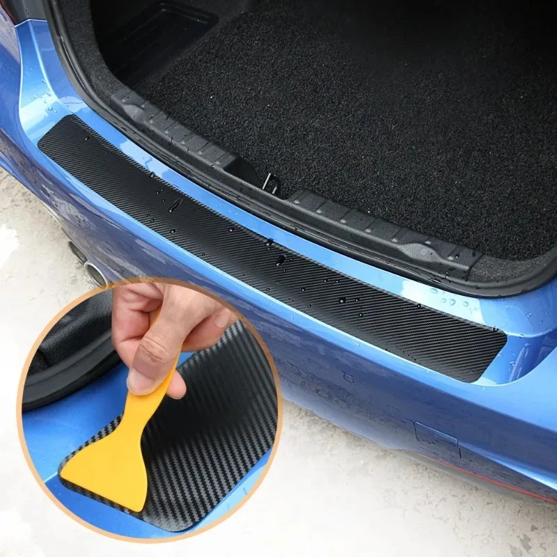 Pegatina de fibra de carbono para umbral de coche, protector trasero, tira antiarañazos, película protectora, pegatina para pedal de maletero