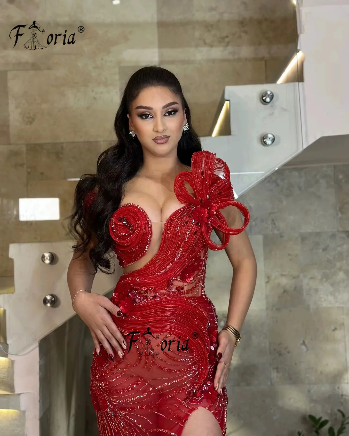 Spezielles Design, rotes Perlen-formales Abendkleid, maßgeschneidert, 3D-Blumen-Applikation, Schlitz, Meerjungfrau, Abschlussball-Partykleid, 2025, Robe de mairee