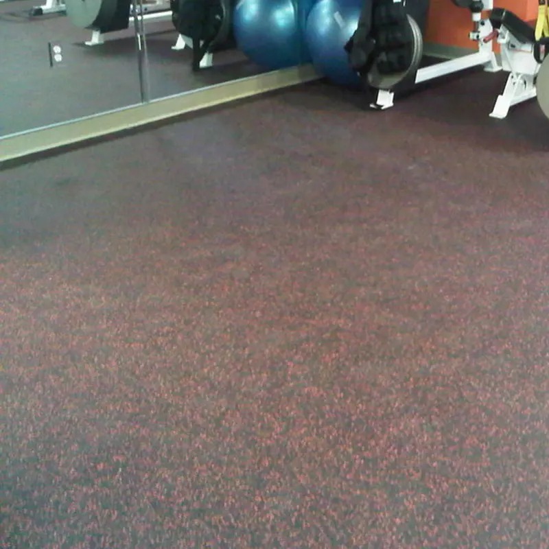 Rolos coloridos do revestimento de borracha da elevada qualidade da esteira dos esportes comerciais de 10mm com certificado do CE