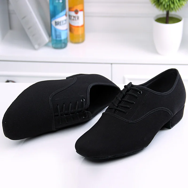 Zapatilla de deporte de Jazz moderna para hombre, zapato profesional Oxford negro superior para Salsa latina, zapatos de baile de salón de Tango de tacón bajo de talla grande