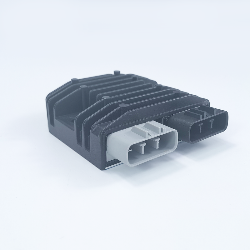 BRP Seadoo ジェットスキー部品 OEM: 710001103   電圧レギュレータ整流器 GTI GTR GTX RXT RXP スパーク 90 130 155 170 215 230 260 300