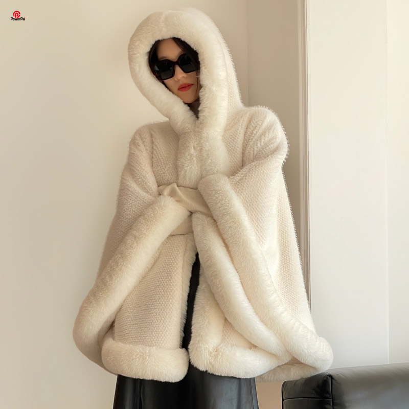 女性用の厚手のフェイクファーケープ,ルーズウールタンクトップ,パーティードレス用のフード,暖かい冬服,新品
