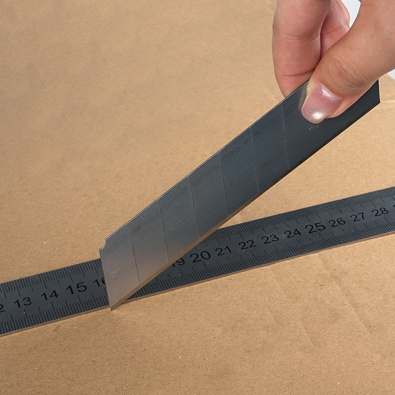 10 Stuks 9/18/25 Mm Utility Mes Blades SK5 Koolstofgelegeerd Staal Box Cutter Briefopener afbreekbare Vervanging Messen