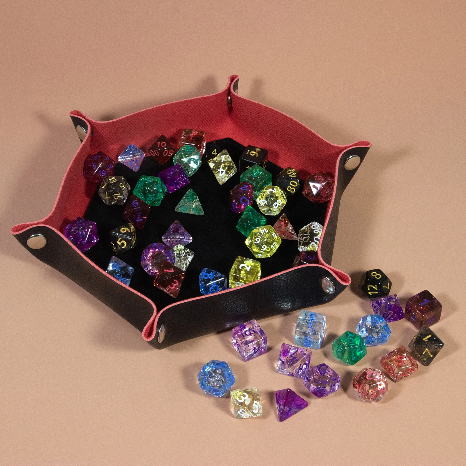 ชุดลูกเต๋า Polyhedral โปร่งใส D & D Dices พร้อม Glitter Effect สําหรับเกมกระดานบทบาทเล่นเกม D4 D6 D8 D10 D00 D12 D20 ลูกเต๋า