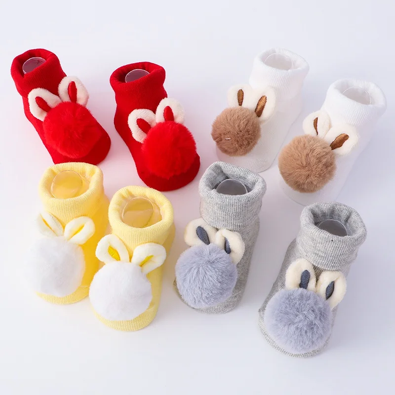 2 個セットベビーソックスヘッドバンドかわいいぬいぐるみボール新生児ショートソックスかわいいキッズ女の赤ちゃんヘアバンド靴下写真の小道具