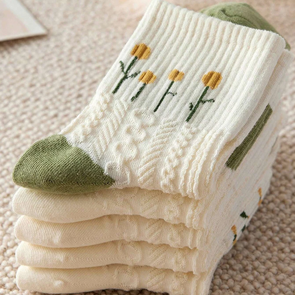 10 pares de calcetines de dibujos animados para mujer, calcetines estampados creativos a la moda, calcetines suaves, cómodos, ligeros, de longitud media con fondo verde