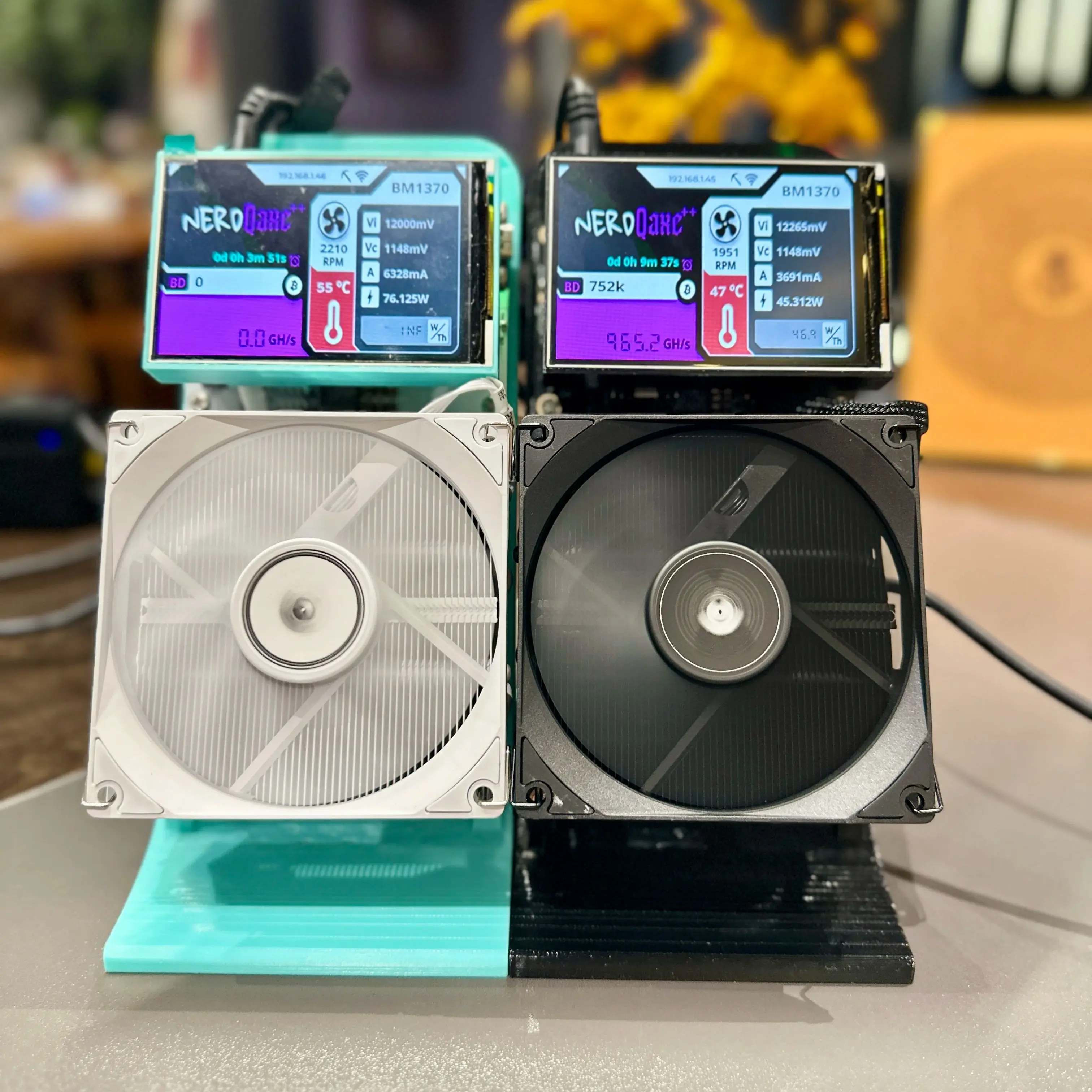 Fabriek Bitaxe NerdQaxe++ 4.8TH/s Bitcoins Miner 4 stuks BM1370 Asic Chip Solo BTC 68W 2.4G WiFi Open-Source mijnbouwmachine