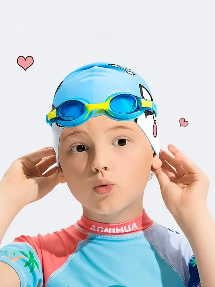 แว่นตาว่ายน้ําสําหรับเด็กอายุ 3-14 ปี Anti-FOG ป้องกันรังสียูวี 100% CLEAR Vision ไม่รั่ว Quick ปรับสายรัด