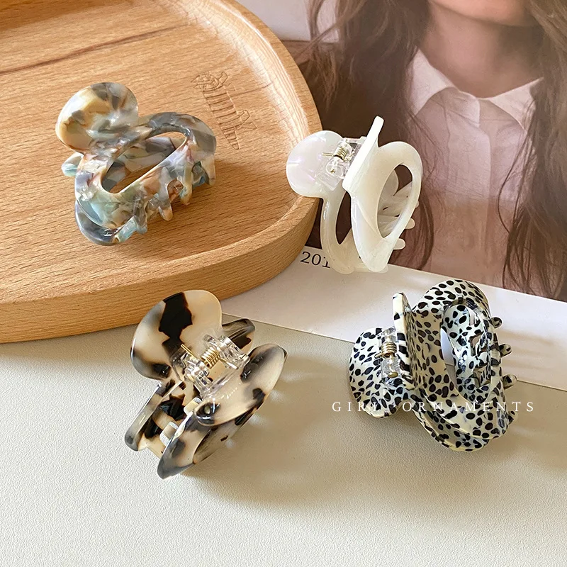 2022 Phụ Nữ Mới Vuốt Tóc Nhỏ 4.5Cm Acetate Kẹp Tóc Sang Trọng Nhiều Màu Sắc Rỗng Ra Móng Vuốt Kẹp Bé Gái Phụ Kiện Tóc kẹp Tóc