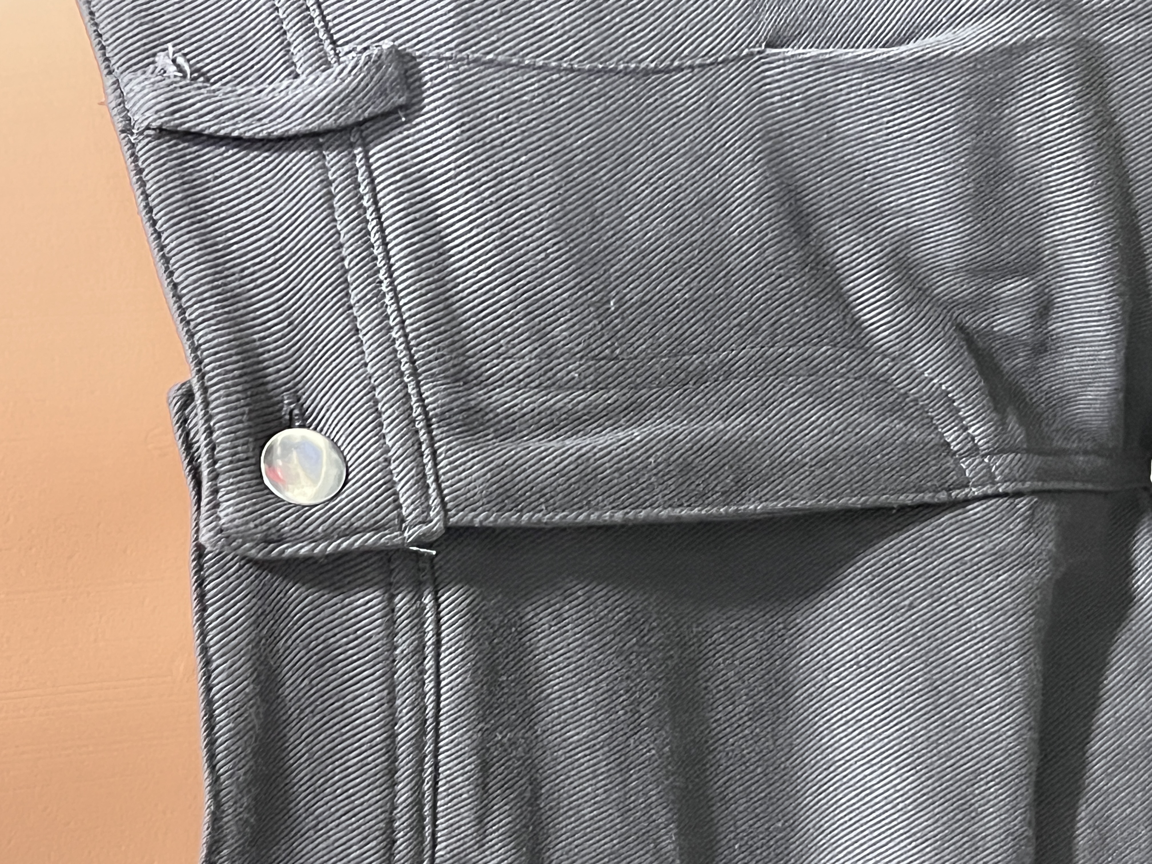 สีเขียวกางเกงคาร์โก้กระเป๋าเอวสูงปุ่มกางเกงสีทึบ 2025 ฤดูร้อนใหม่แฟชั่นหลวมผู้หญิงกางเกงStreetwear