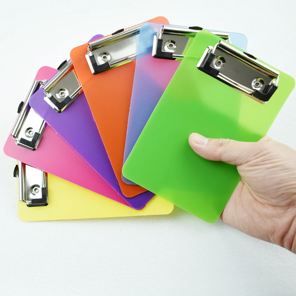 Portable Multi-Function Clipboard Organizer: Hangable Mini Plastic Note Holder for Home Office School