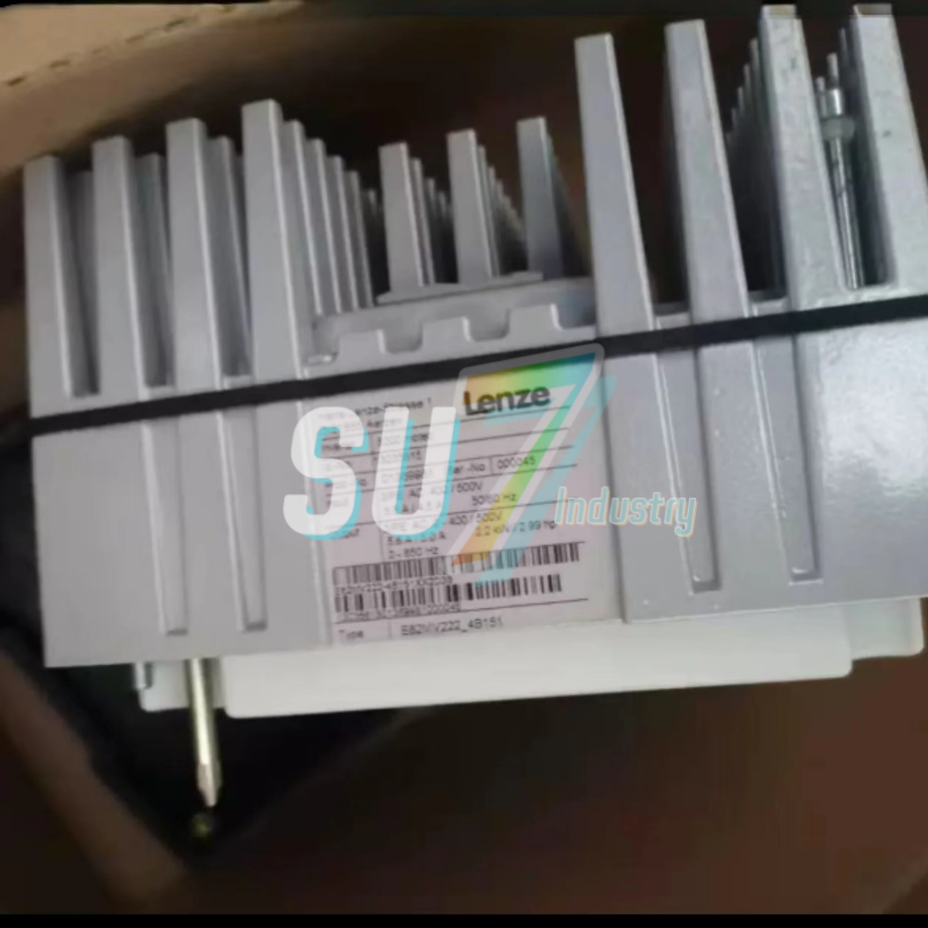 frequency converter    New original   E82MV551-4B001 E82MV551-4B151 E82MV751-4B001 E82MV751-4B151