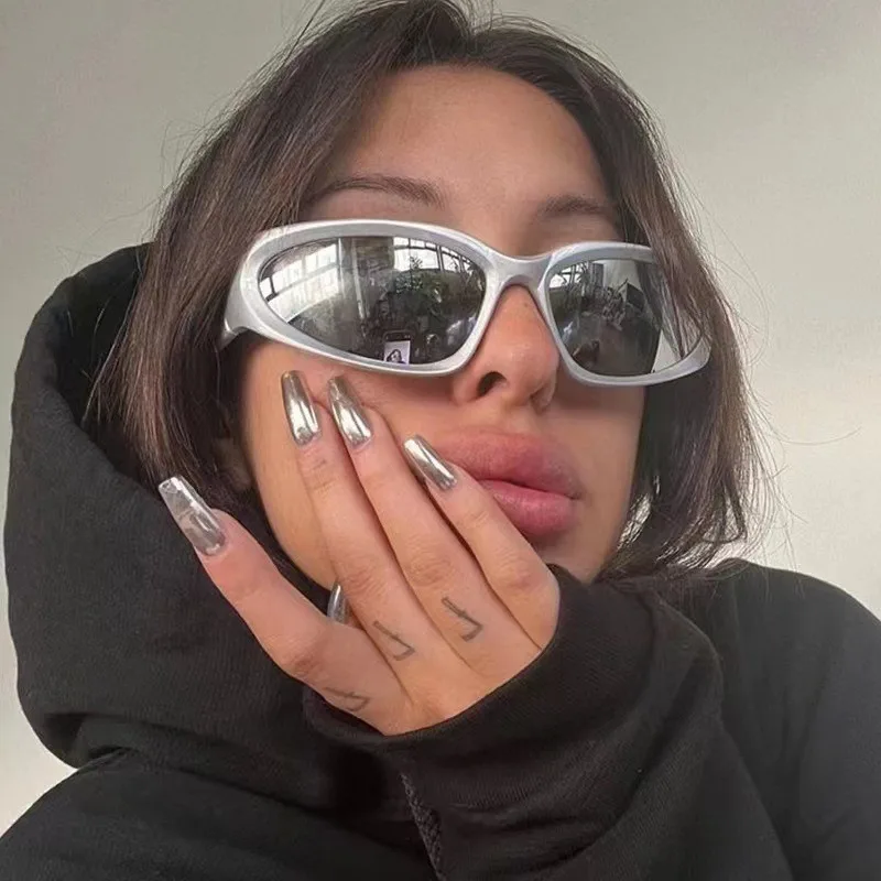 【Stock listo】 Gafas de sol deportivas Y2K de moda para mujeres/hombres Protección solar para exteriores Sombras envolventes Protección UV