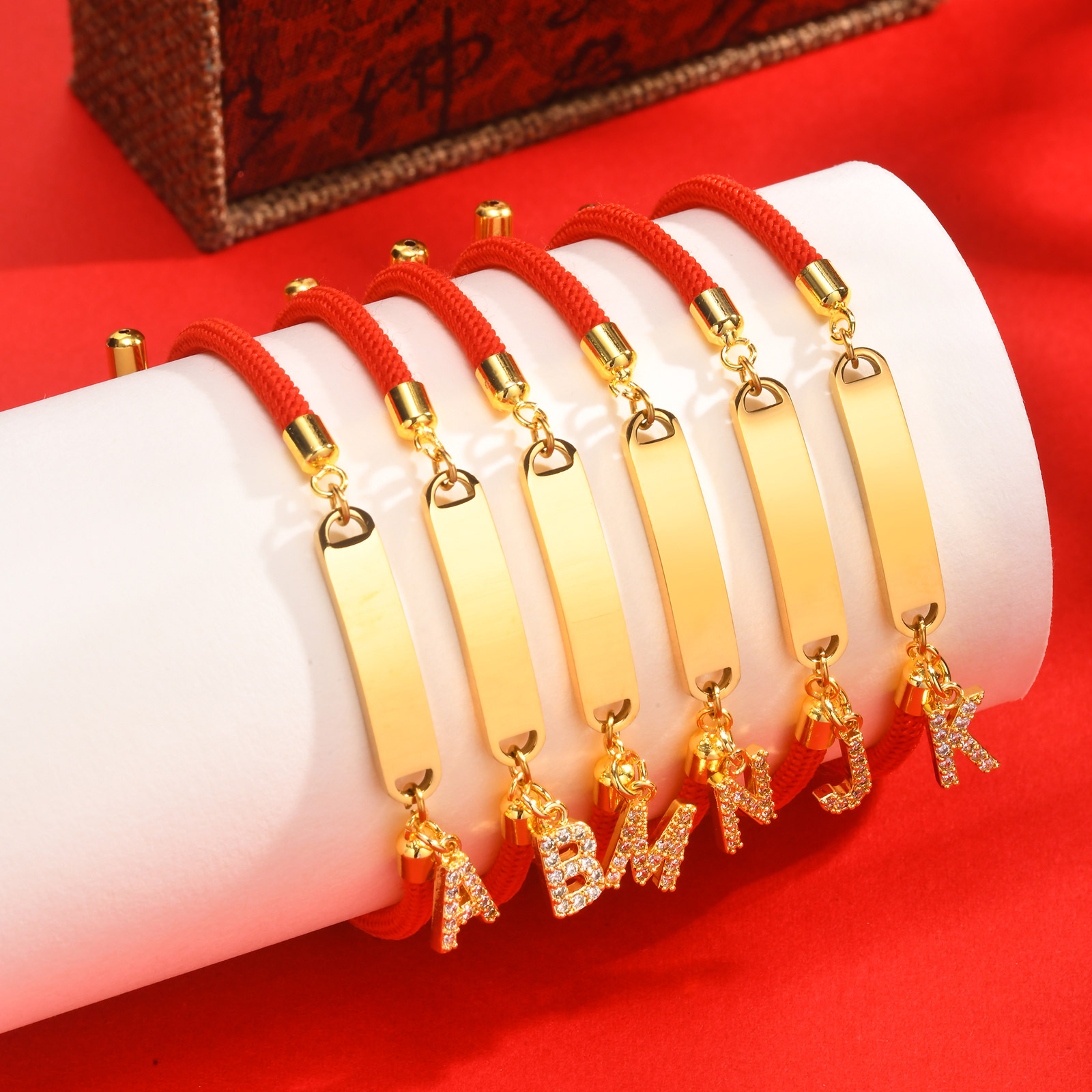 Vnox pulseiras personalizadas gratuitas com nome do bebê, pulseiras com nome para recém-nascidos, pulseiras com letras iniciais de A-Z, presente para meninos e meninas
