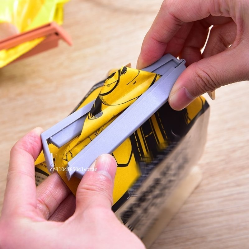 12pcs/set Food Storage Portable New Kitchen Accessories Food Snack Seal Sealing Bag Clips Sealer Clamp Plastic Tool 7/10/15cm