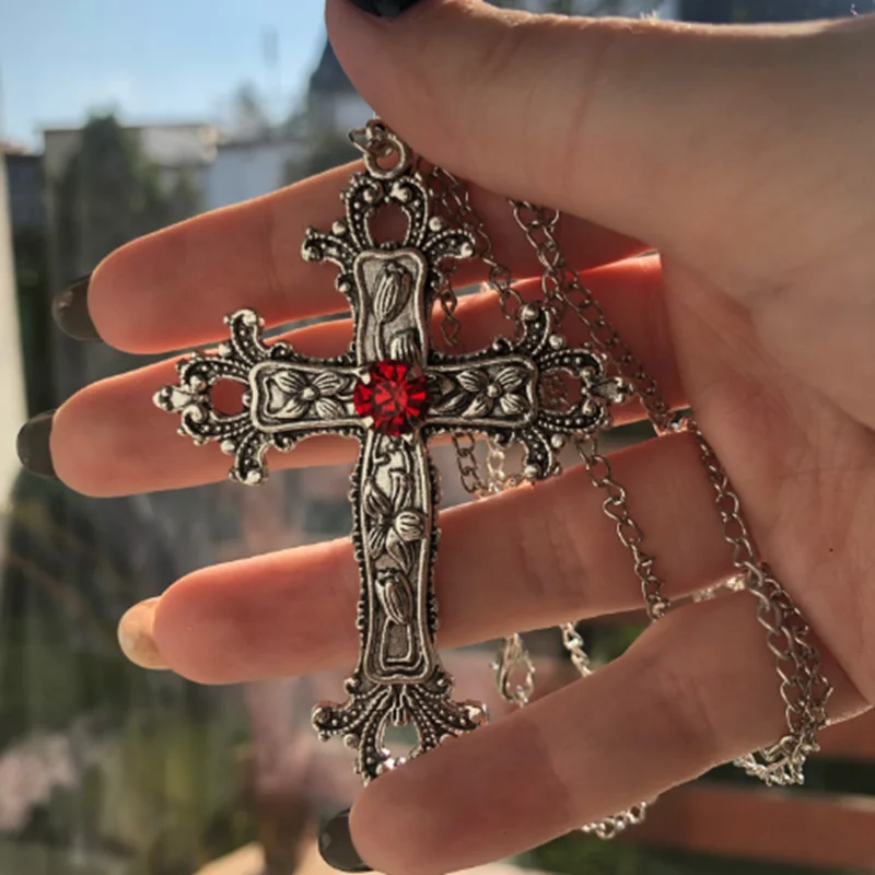 Y2K PunkคริสตัลBig Crossสร้อยคอจี้สําหรับหญิงชายGothicไม่สม่ําเสมอCross Clavicle Chainสร้อยคอความงามเครื่องประดับ