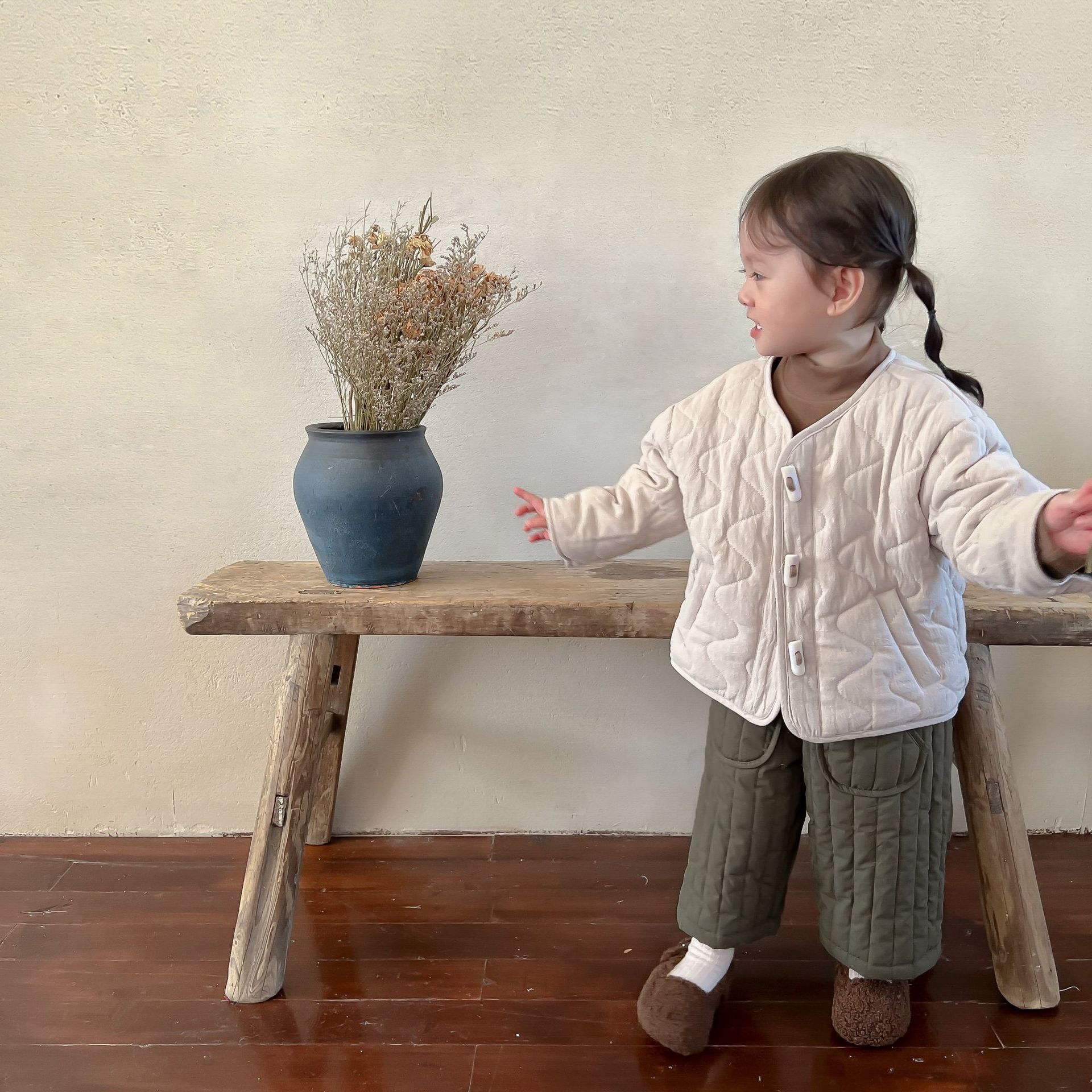 Inverno Corea Pantaloni per bambini 2025 Addensare Pantaloni per bambini Cotone per bambini Peluche Pantaloni casual in tinta unita per ragazze Abbigliamento per bambini