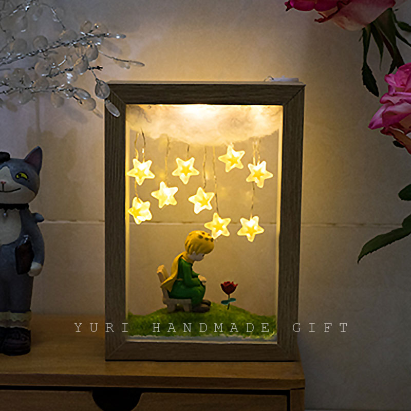 Prince Nightlight Fox ทําด้วยมือ DIY วัสดุตกแต่งบ้านบรรยากาศโคมไฟเดสก์ท็อปเครื่องประดับวันเกิด Surprise แฟน Gif