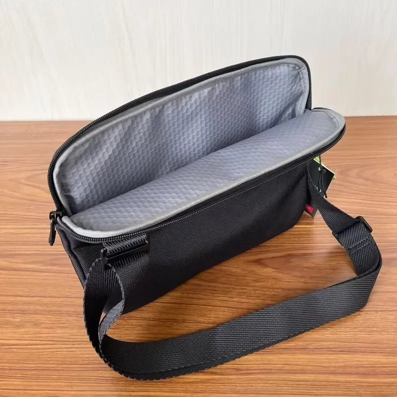 Borsa a tracolla piccola borsa quadrata orizzontale moda uomo in nylon balistico serie Alpha Bravo 232796D