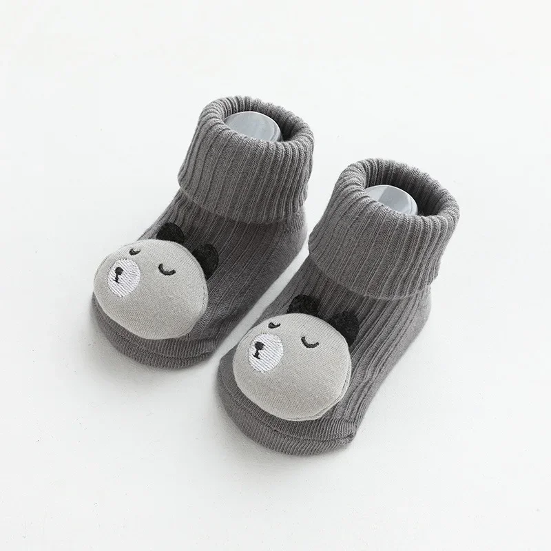 Otoño Invierno calcetines de algodón suave para niñas recién nacidas calcetines de animales de dibujos animados para bebés calcetines antideslizantes para bebés primavera