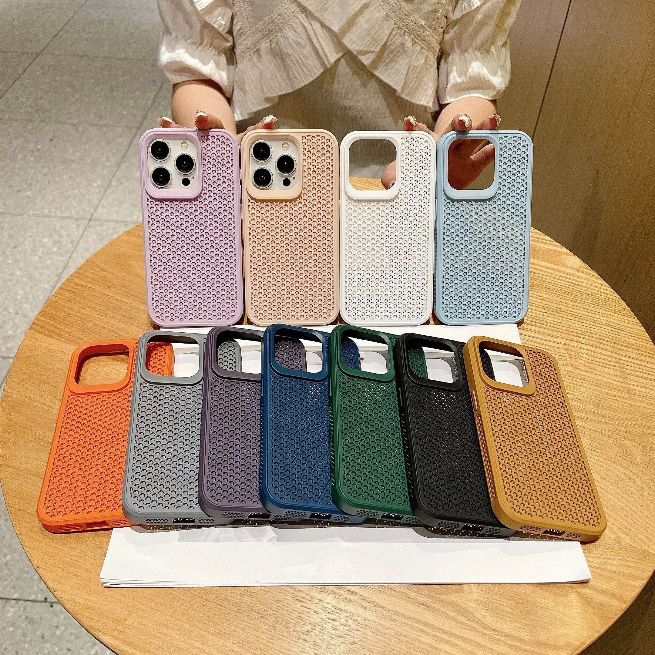 Casing ponsel warna Solid, sarung HP bernafas pembuangan panas untuk IPhone 12 13 14 15 Pro Max terasa Anti jatuh untuk IPhone 14 15Plus