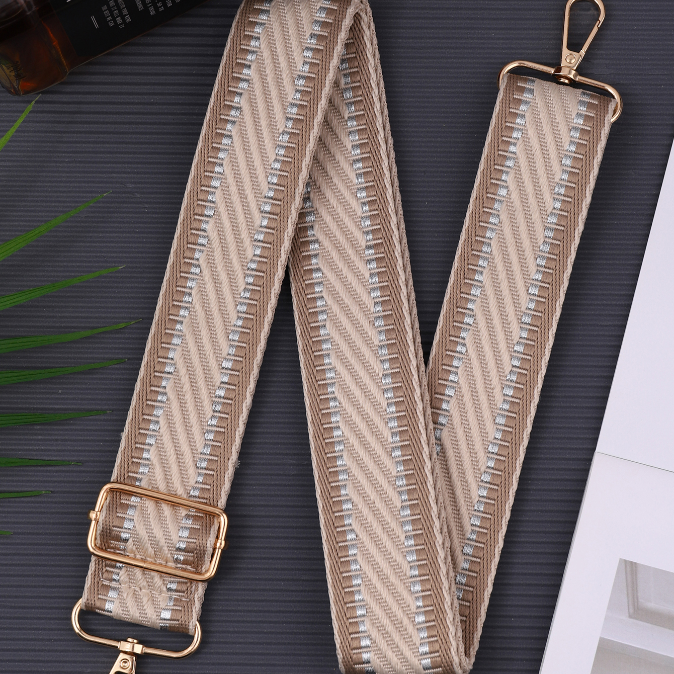 Minimalist ische Schulter gurte, die durch multifunktion ale Taschen ersetzt werden können Verstellbares Reise zubehör mit einer Schulter