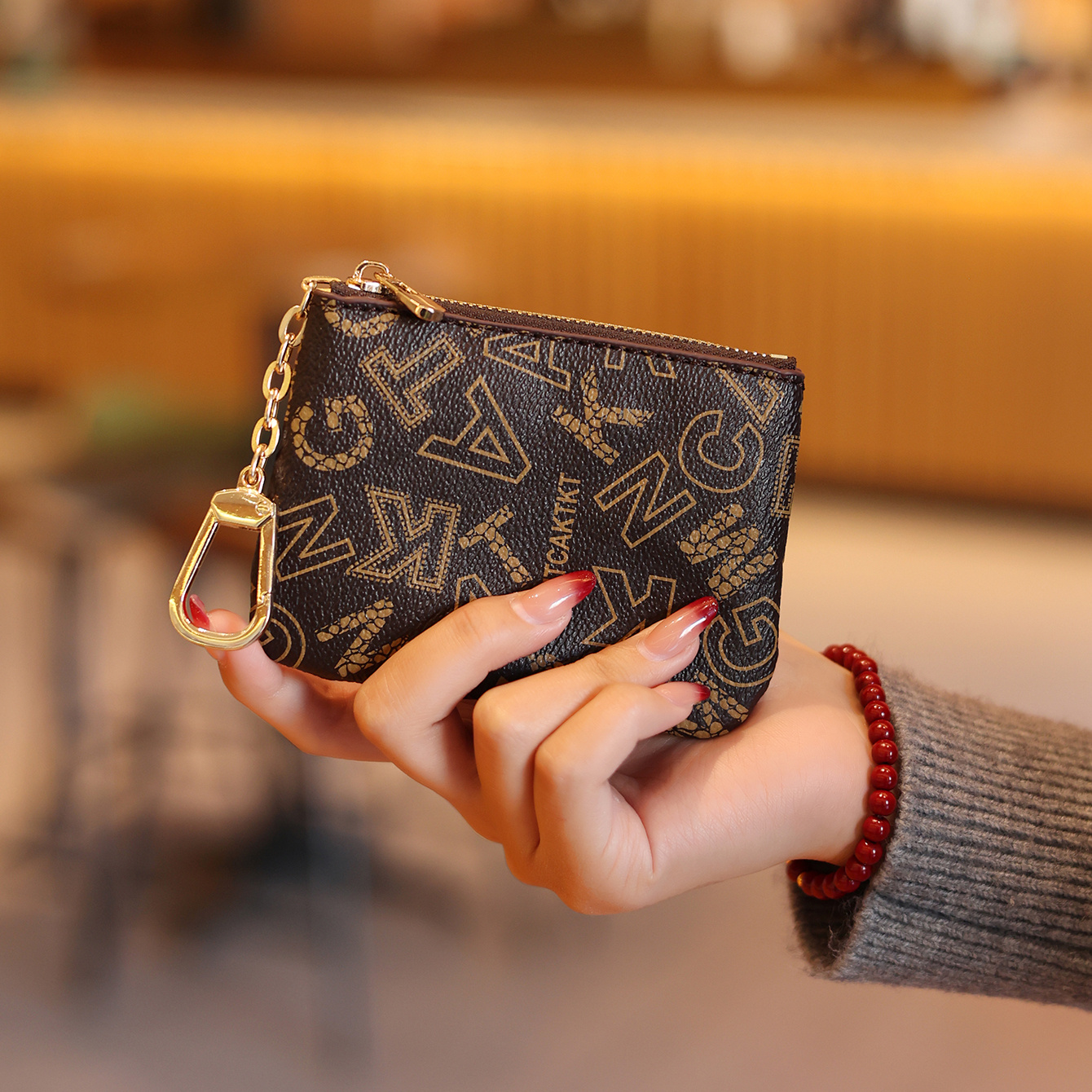 Mini Vintage Zipper Coin Purse Portable Clutch Bag Versatile Keychain Bag With Keyring Mini Short Zipper Bag