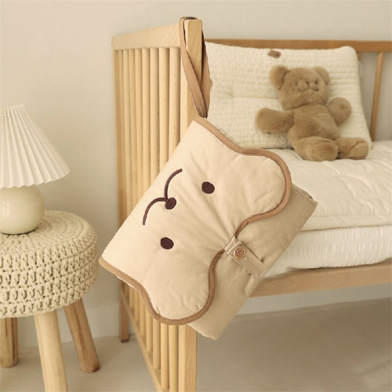 Almofada portátil para troca de fraldas de bebê, para recém-nascidos, urso acolchoado, dobrável, à prova d'água, almofada de urina infantil, itens reutilizáveis para bebês