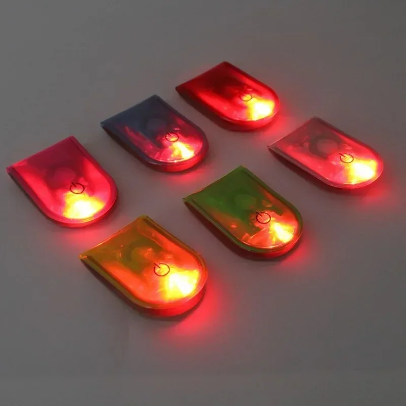กีฬากลางแจ้ง LED SAFETY Light สะท้อนแสงแม่เหล็กเดินขี่จักรยานจักรยานคลิปวิ่ง Reflector วิ่ง Strobe