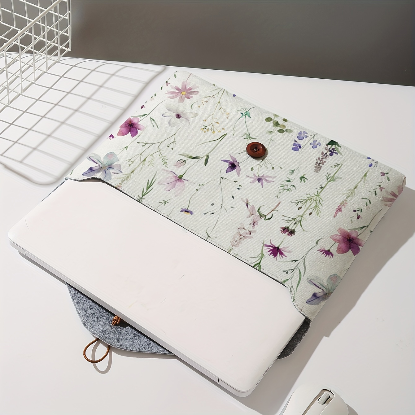 Floral print pattern laptop bag with soft laptop fabric cover, suitable for laptop soft cover storage and tablet storage bag