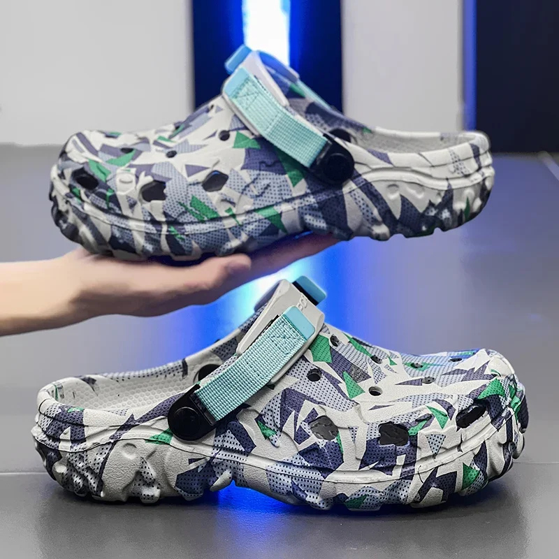 Sommer Männer Hausschuhe Licht EVA männer Casual Schuhe Loch Schuhe Clogs Hause Garten Outdoor Männlich Strand Flache Sandalen