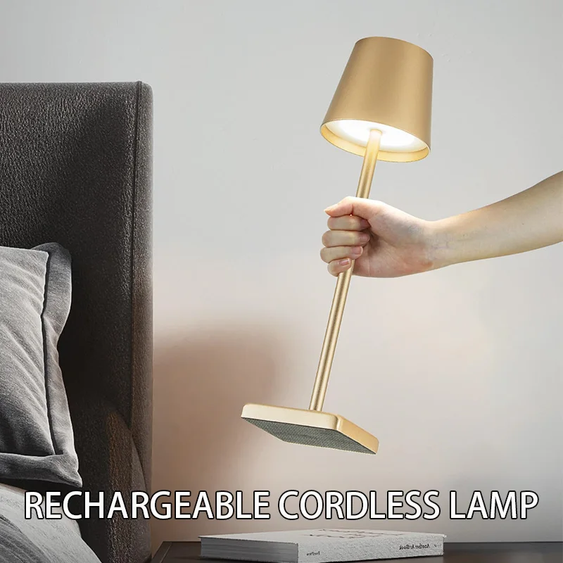 Lampada da scrivania a LED touch Luce notturna ricaricabile USB wireless dimmerabile a 3 livelli per ufficio studio in camera