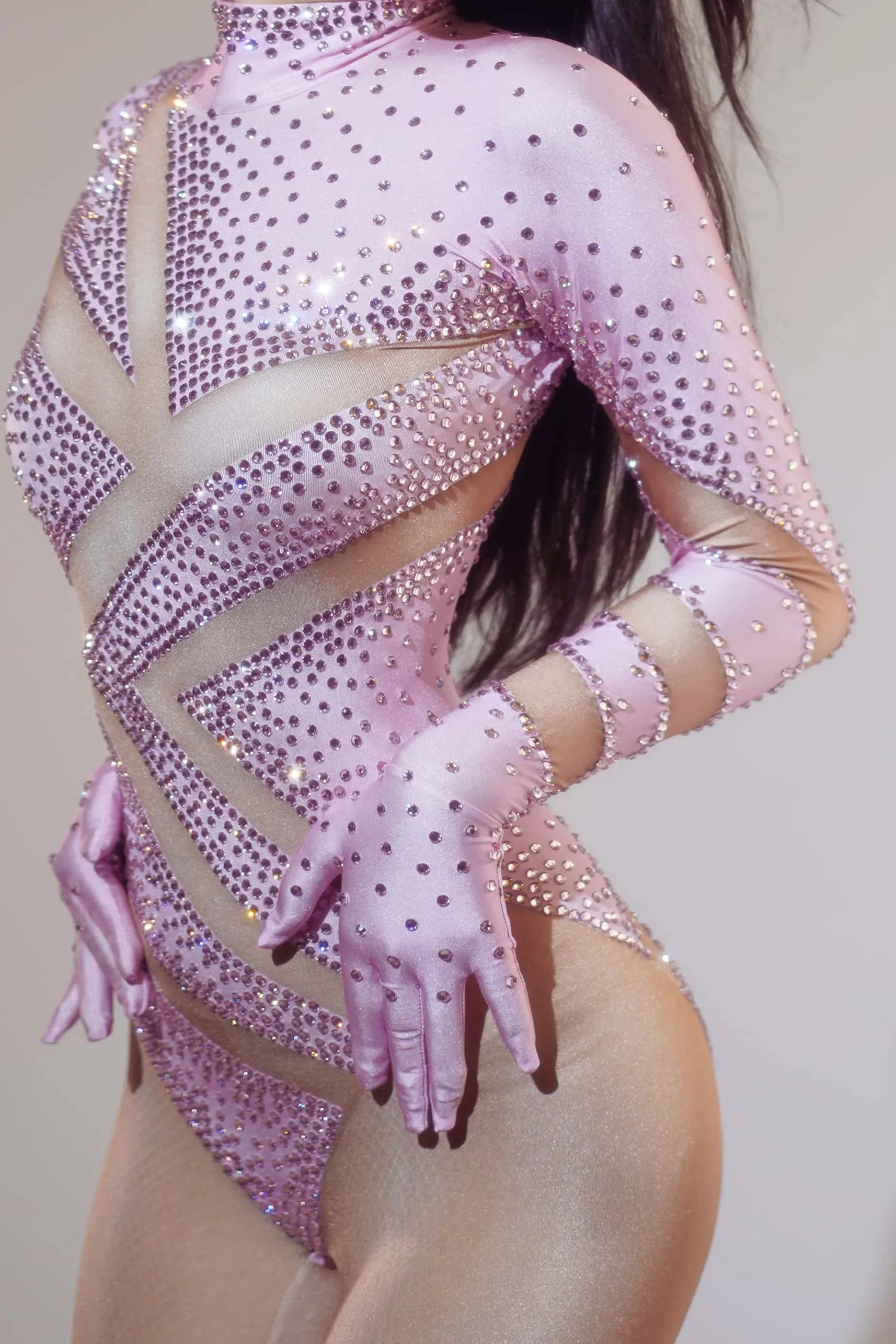 セクシーなストレッチパフォーマンスダンスナイトクラブロンパースショーステージ摩耗キラキララインストーンジャンプスーツ手袋女性のための衣装 Jimu