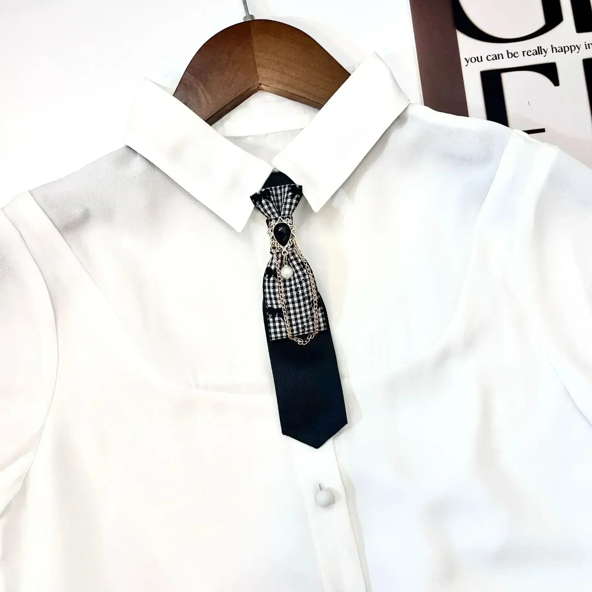 Vintage Bow Tie ผู้ชายผู้หญิงสไตล์วิทยาลัยเสื้อสูทอุปกรณ์เสริม Handmade ริบบิ้น Rhinestone คอดอกไม้ Ties