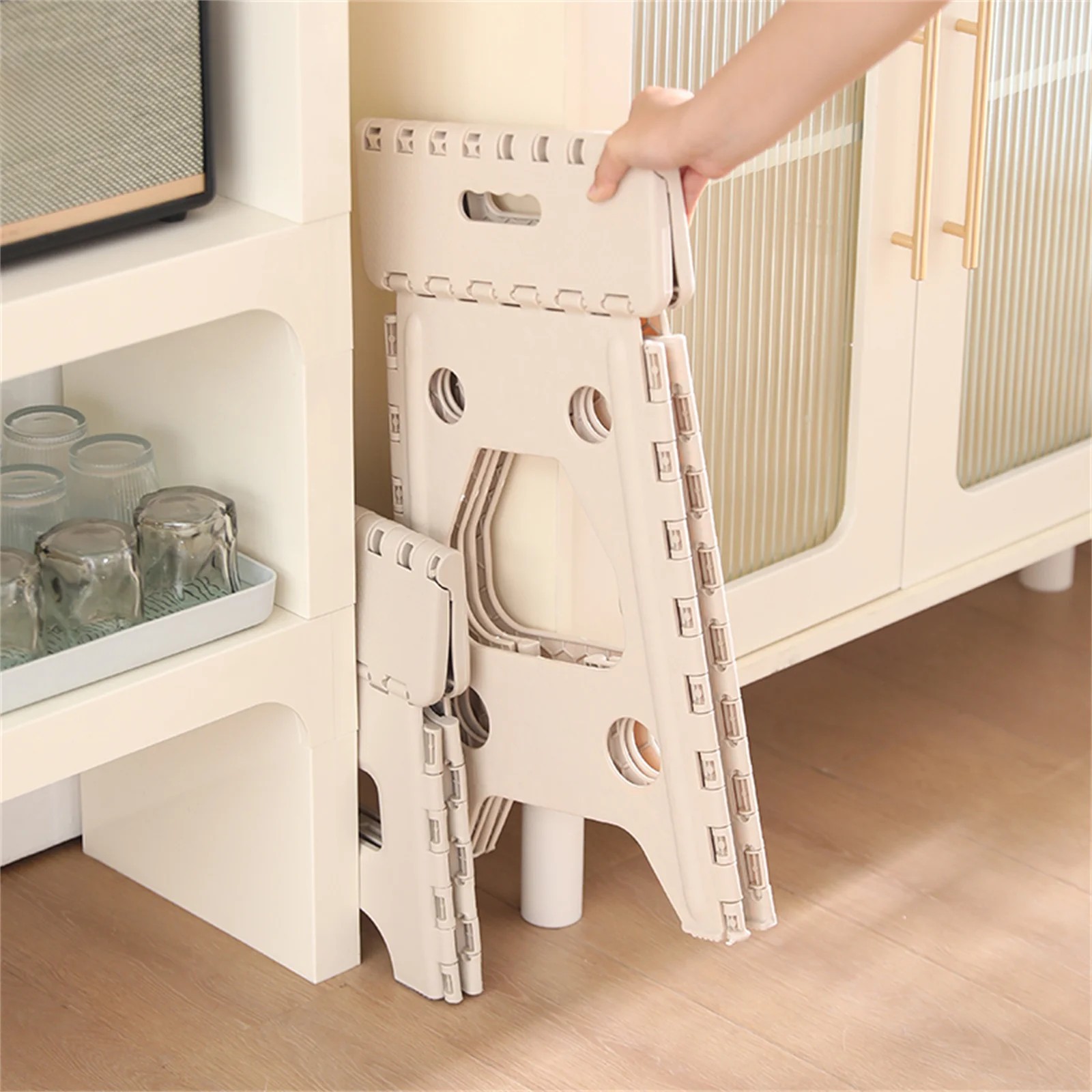 Silla plegable portátil para exteriores, banco de plástico, banco pequeño plegable, banco de pesca, silla de playa beige