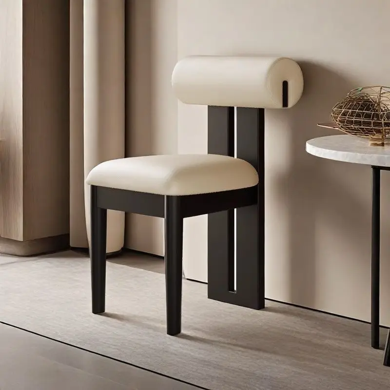 Silla de comedor de madera maciza de lujo, luz nórdica, para uso doméstico, paquete suave Simple, respaldo, silla comercial moderna de moda