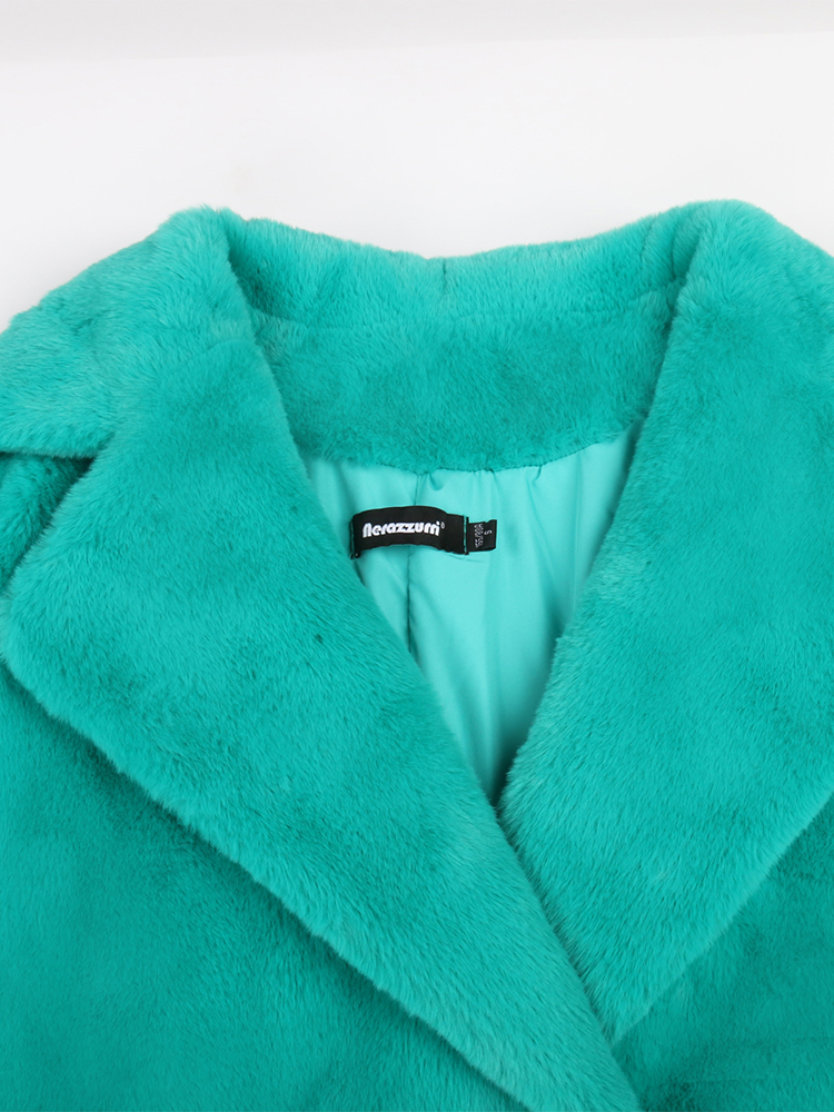 Nerazzurri ฤดูหนาวสีม่วงสีดำสีเขียว Fluffy หนาอุ่น Faux Fur Coat Sashes ใหม่มาถึง2022 Furry Overcoat