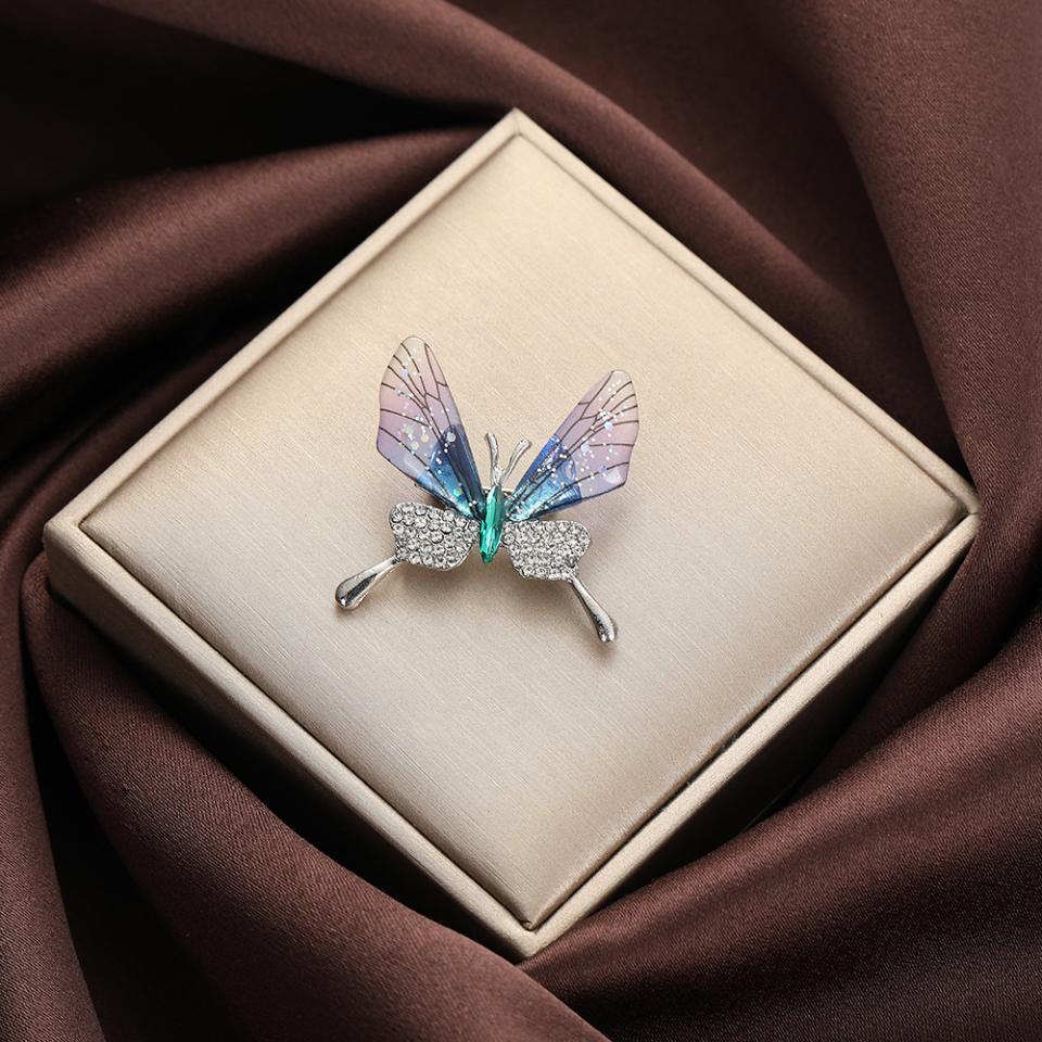 UILZ encantador mariposa broche de abeja para las mujeres brillante strass perla animal insecto solapa pin abrigo de boda regalo de joyería