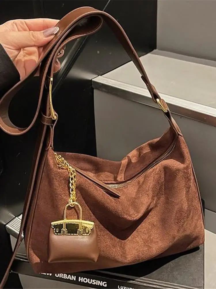 Laid-ba Sle Camurça Crossbody Bolsa Feminina Grande Capaci Bolsa de ombro único Retro Camurça Commuter Tote Bag