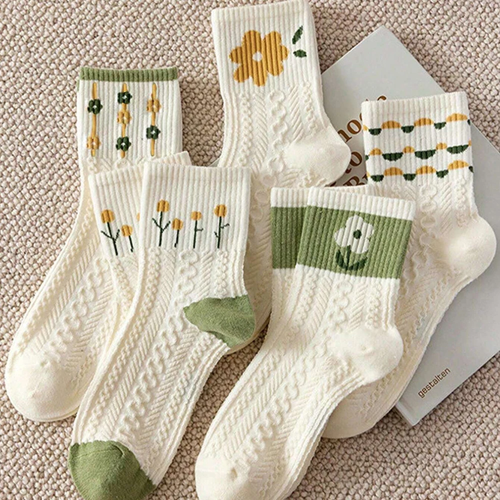 10 pares de calcetines de dibujos animados para mujer, calcetines estampados creativos a la moda, calcetines suaves, cómodos, ligeros, de longitud media con fondo verde