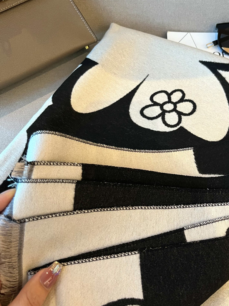 Bufanda elegante de Cachemira acrílica suave con flores para mujer, chal, pañuelo para el cuello para otoño e invierno, capa larga de viaje para primavera y verano