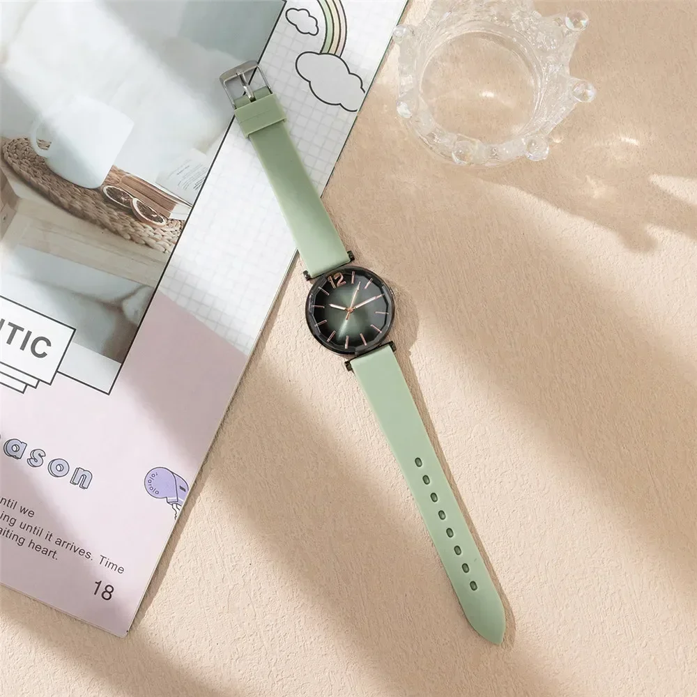Reloj deportivo de cuarzo con esfera negra Simple para mujer, pulsera informal con correa de silicona verde, gran oferta, 2023