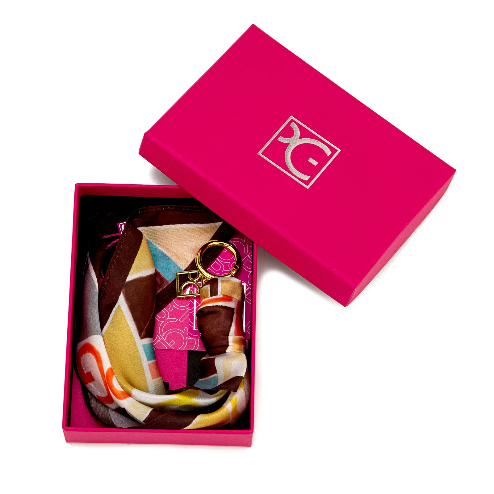 Accessori per sciarpe in seta da donna PG Accessori per bagagli con ciondolo temperamento Accessori per bagagli multi-stile da strada alla moda