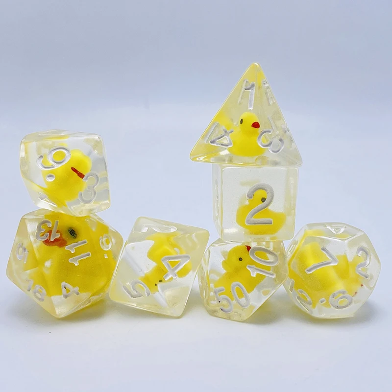 Neues DND gehobenes 7-teiliges Harzwürfelset Polyedrisches Inline-Tier D4 D6 D8 D10 D12 D20 Würfel für RPG-Brettspiel und Tischspiele