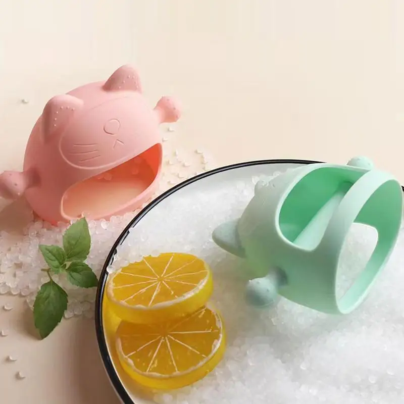 1pc おしゃぶりのおもちゃベビーブレスレット BPA フリーかわいい漫画動物シリコーンリング歯が生えるグローブベビーアクセサリー新生児のおもちゃ